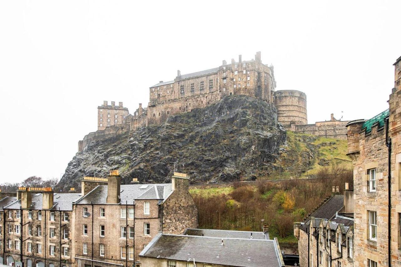 Joivy Classic Apt With Castle Views In Old Town EDI Eksteriør billede